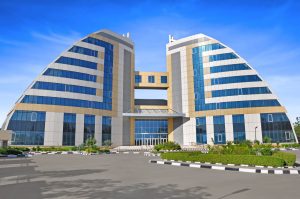 المقاولون العرب تفوز بجائزة "قائد النزاهة في إفريقيا" لعام 2025 2 المقاولون العرب