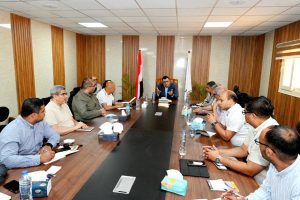 The Minister of Housing begins his tour of the Northwest Coast with a meeting to follow up on development projects.