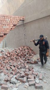 إزالة فورية لمخالفات بناء في القاهرة الجديدة