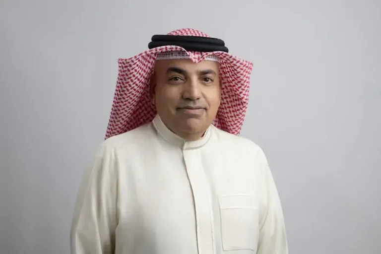الدكتور عادل عبدالله سالم
